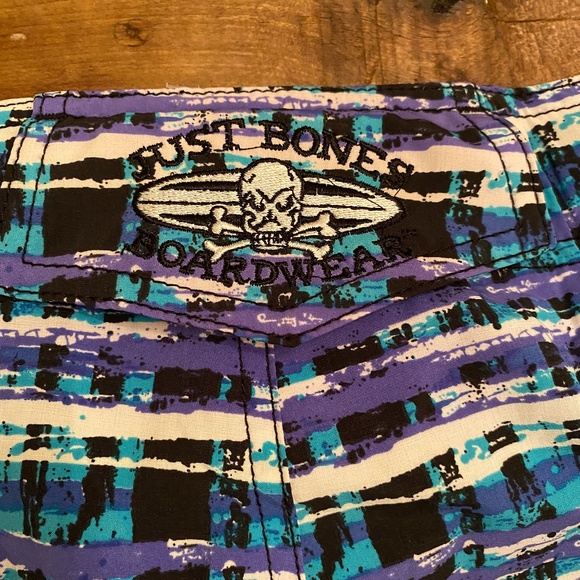 Board Shorts - Picture 8 of 9